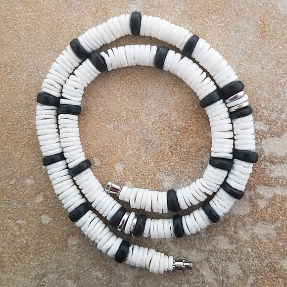 Puka & Wood Necklace 17" White with Black - Picture 2 of 7